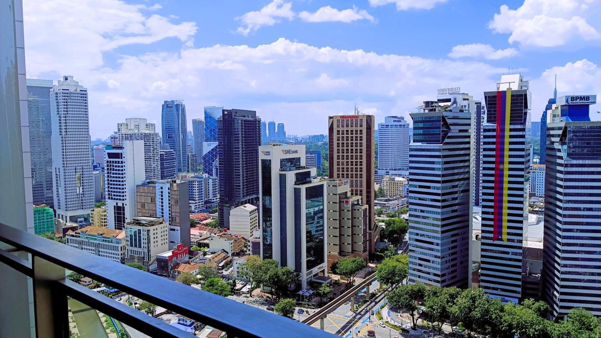 Summer Suites By Hibiscus Kuala Lumpur Extérieur photo