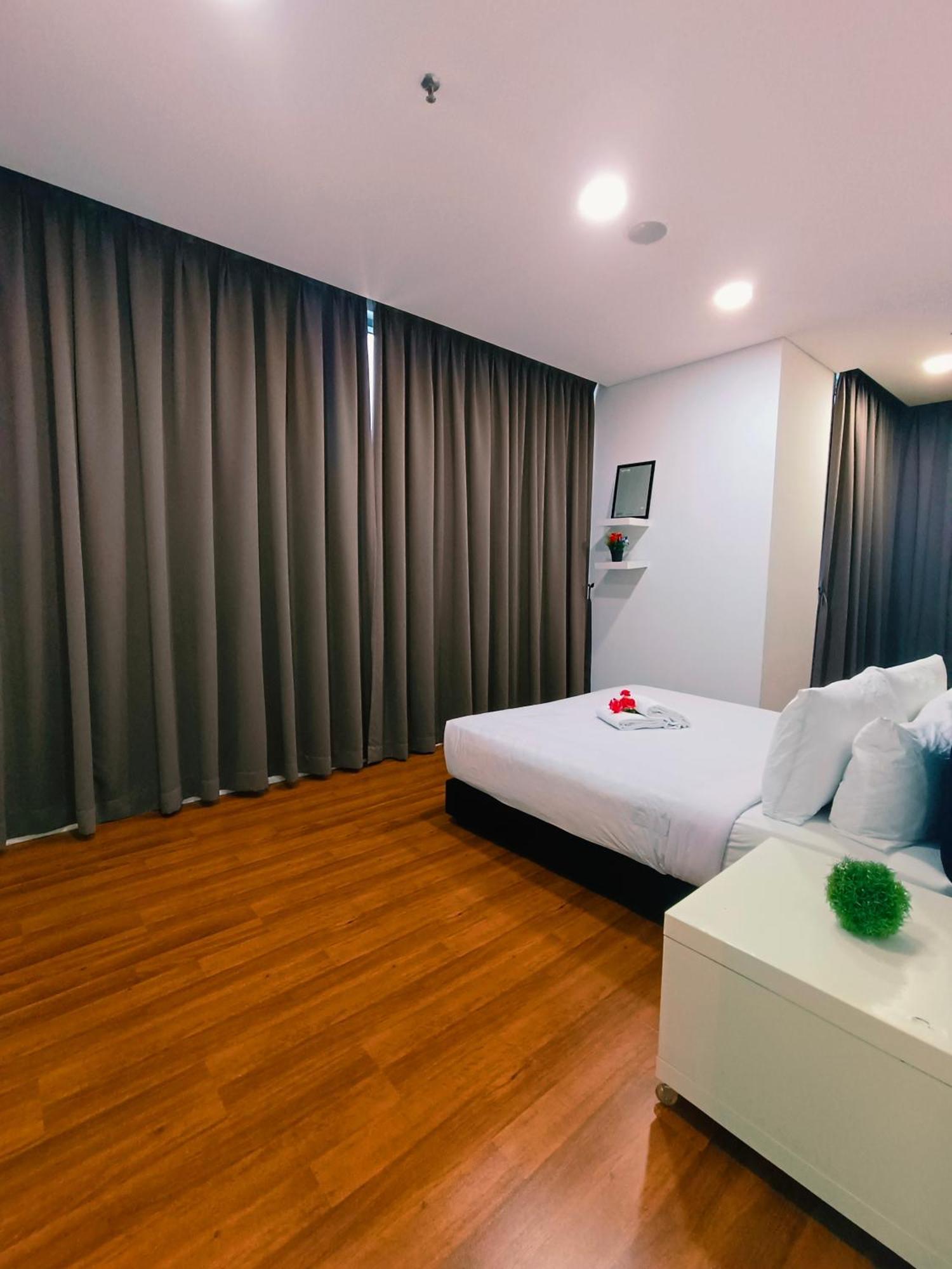 Summer Suites By Hibiscus Kuala Lumpur Extérieur photo