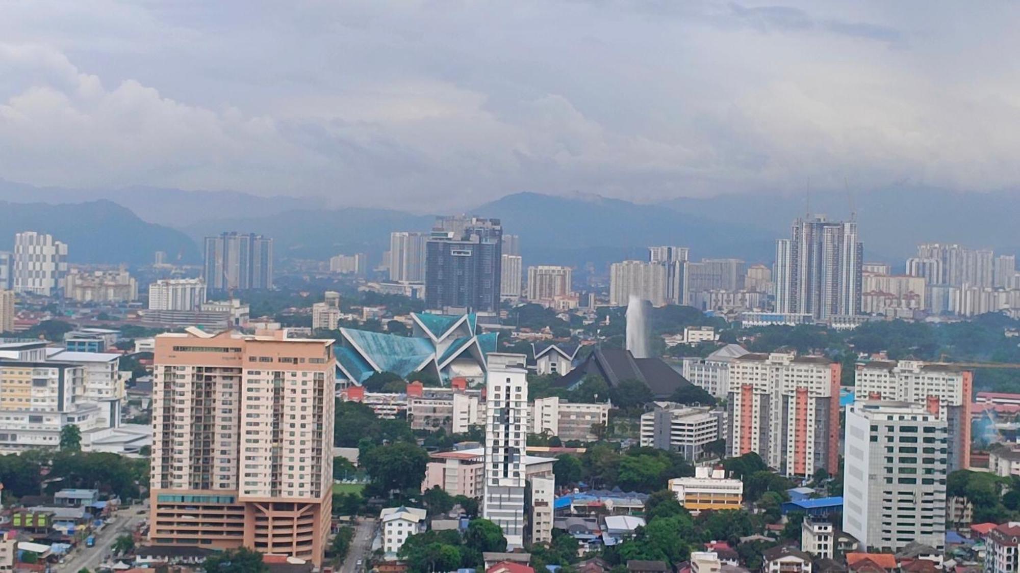Summer Suites By Hibiscus Kuala Lumpur Extérieur photo