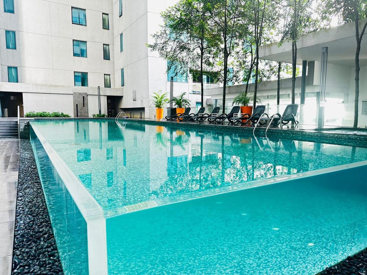 Summer Suites By Hibiscus Kuala Lumpur Extérieur photo